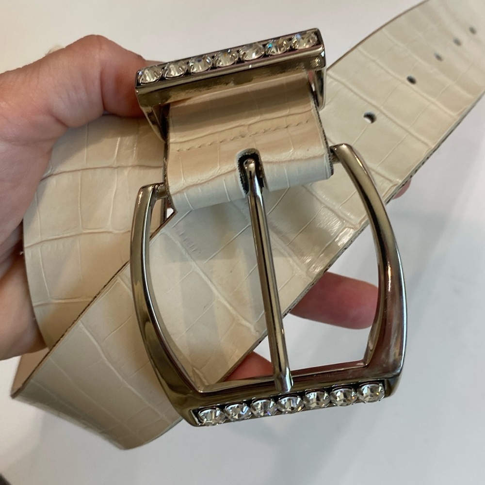 Buffalo David Bitton Cream Croc Belt Medium Rhinestone Buckle Glam Western - Picture 3 of 15